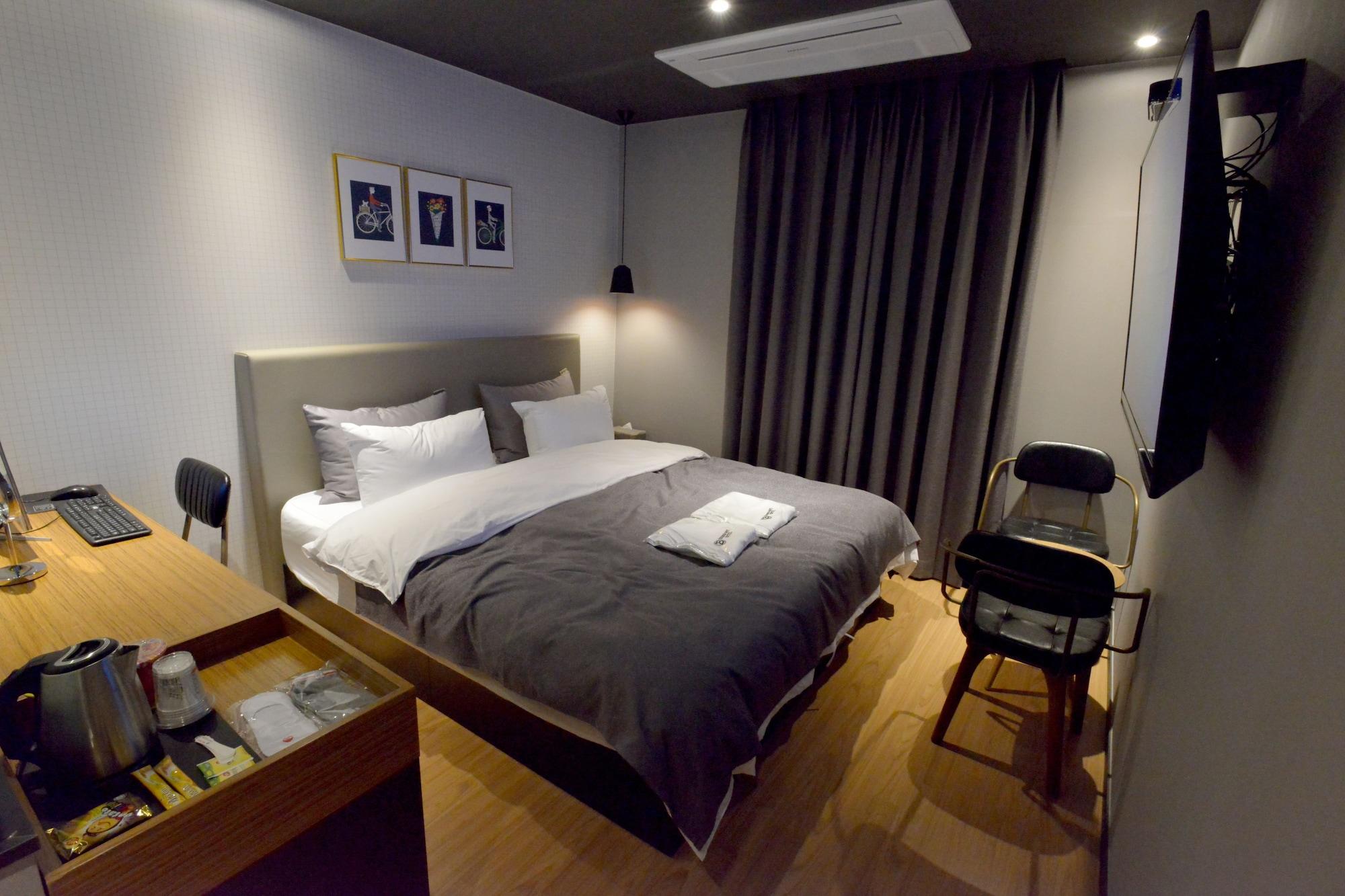 Brown Dot Hotel Changwon Dış mekan fotoğraf