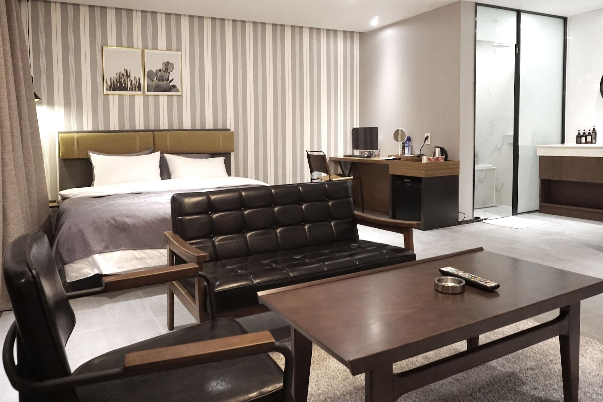Brown Dot Hotel Changwon Dış mekan fotoğraf