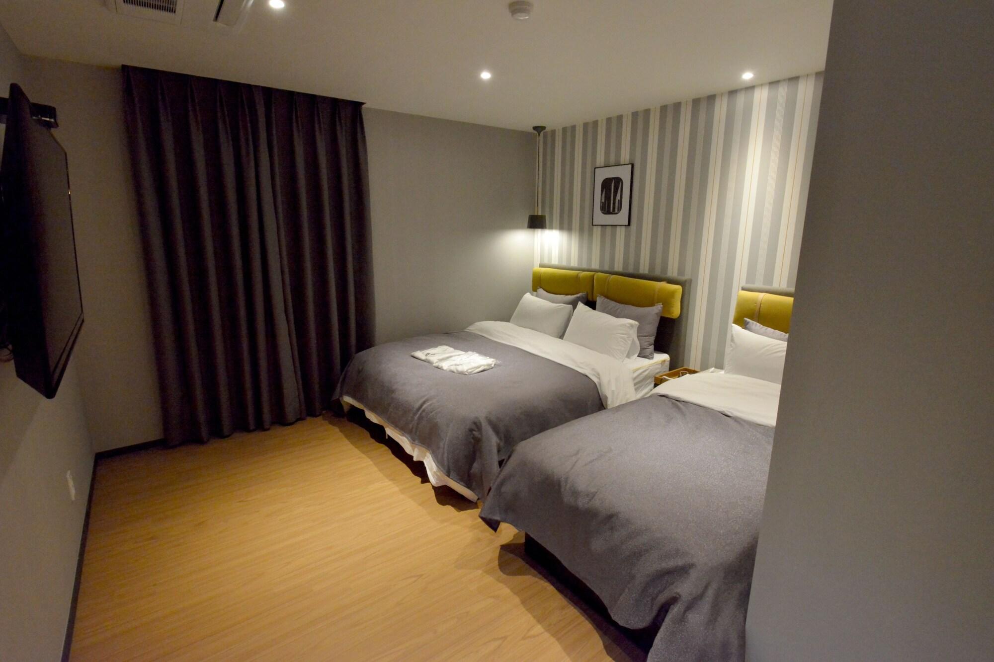 Brown Dot Hotel Changwon Dış mekan fotoğraf