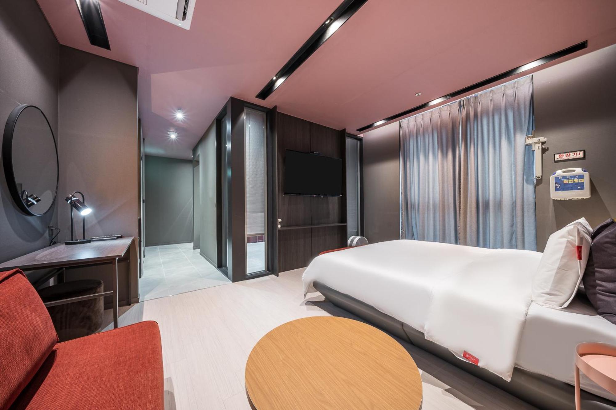 Brown Dot Hotel Changwon Dış mekan fotoğraf