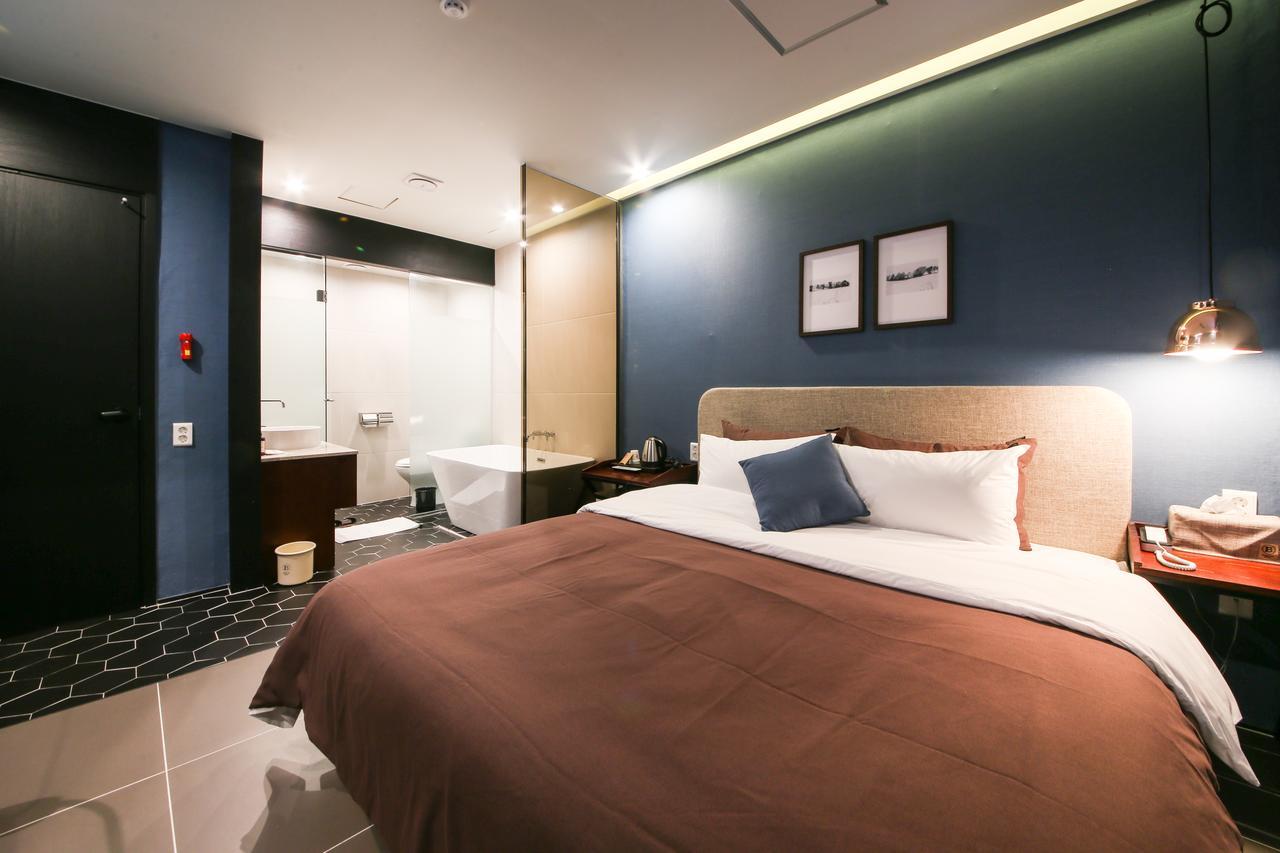 Brown Dot Hotel Changwon Dış mekan fotoğraf